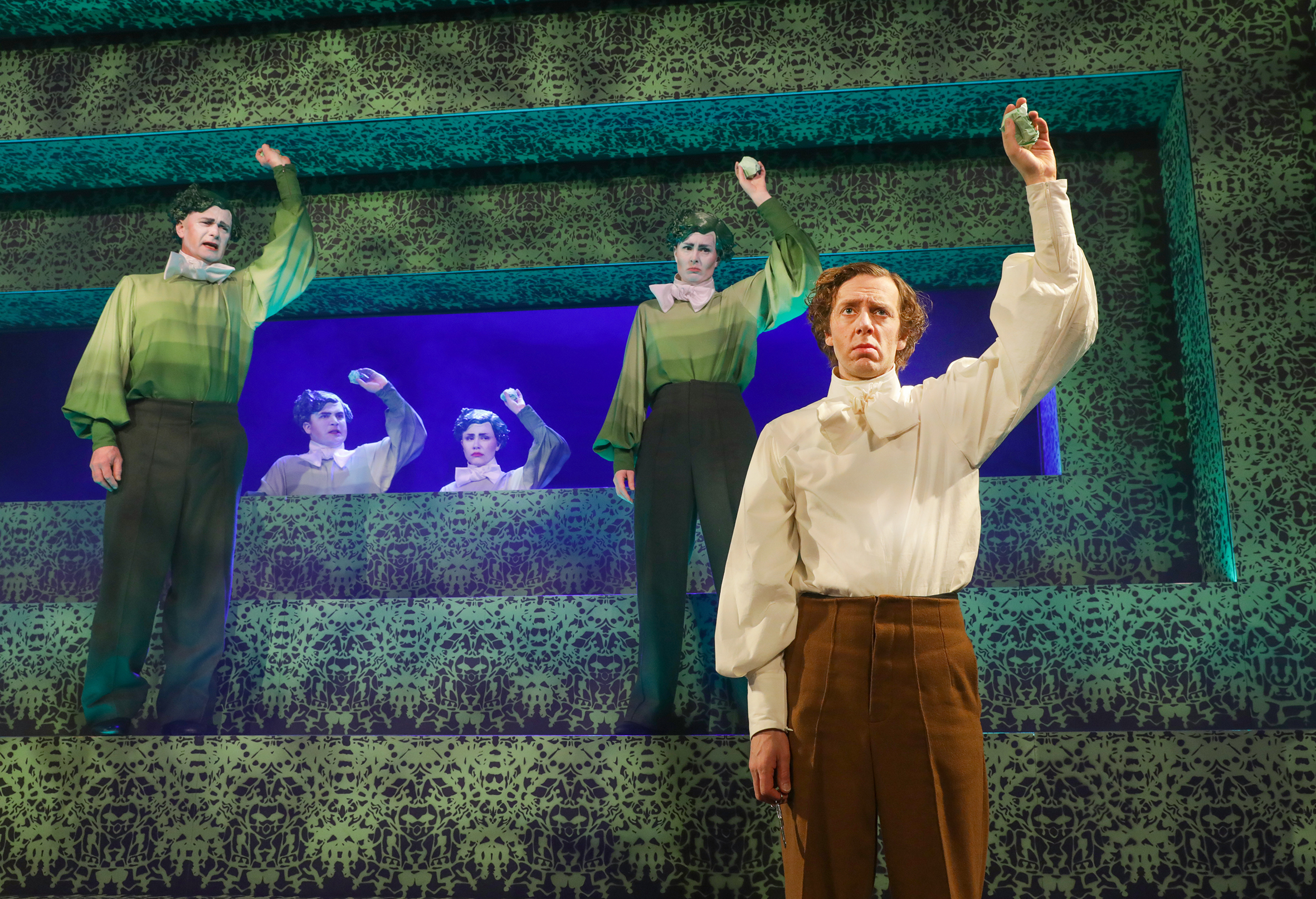 Pressebillede fra Sjællands Teater. Skuespillere på scenen