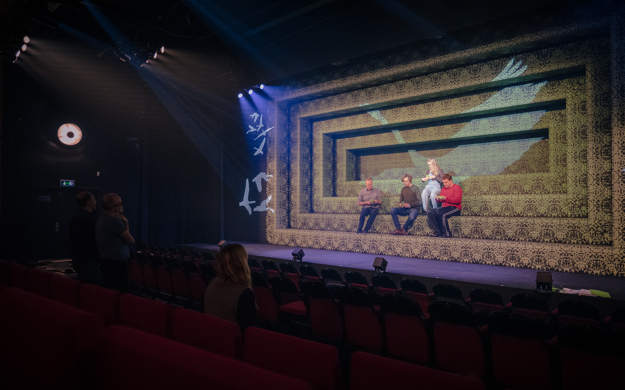 Billede fra prøven på Holbæk Teater.